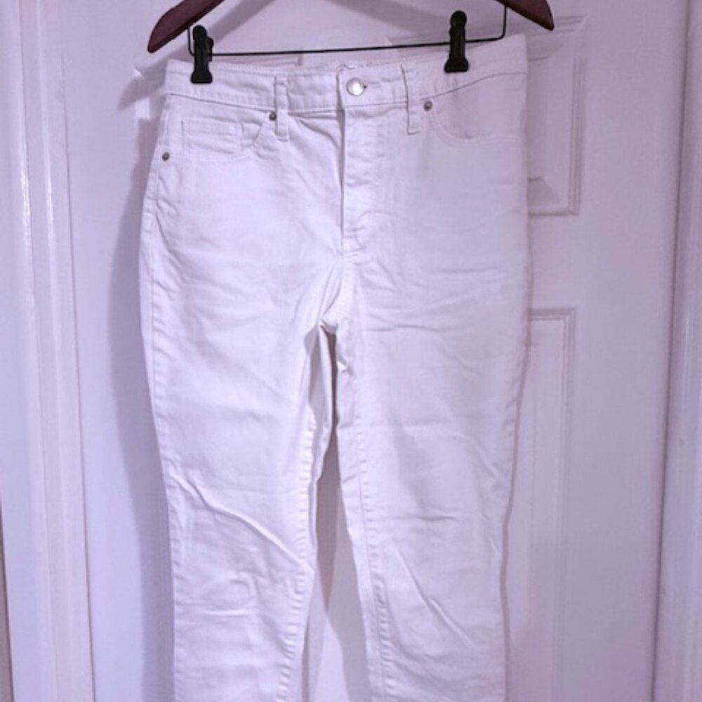 Universal Thread, White Denim Jeans, High Rise, skinny crop
